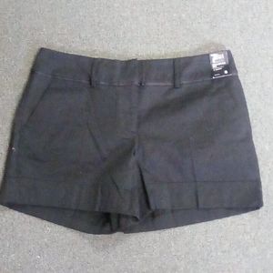 Design studio shorts